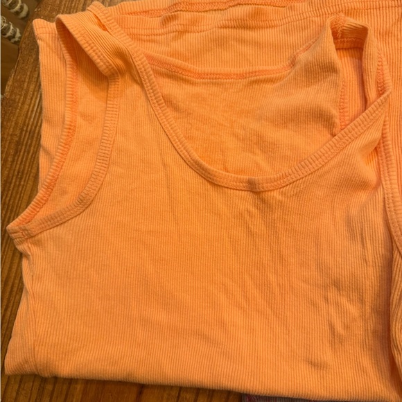 Colorful Tank Tops Collection - Picture 4 of 15